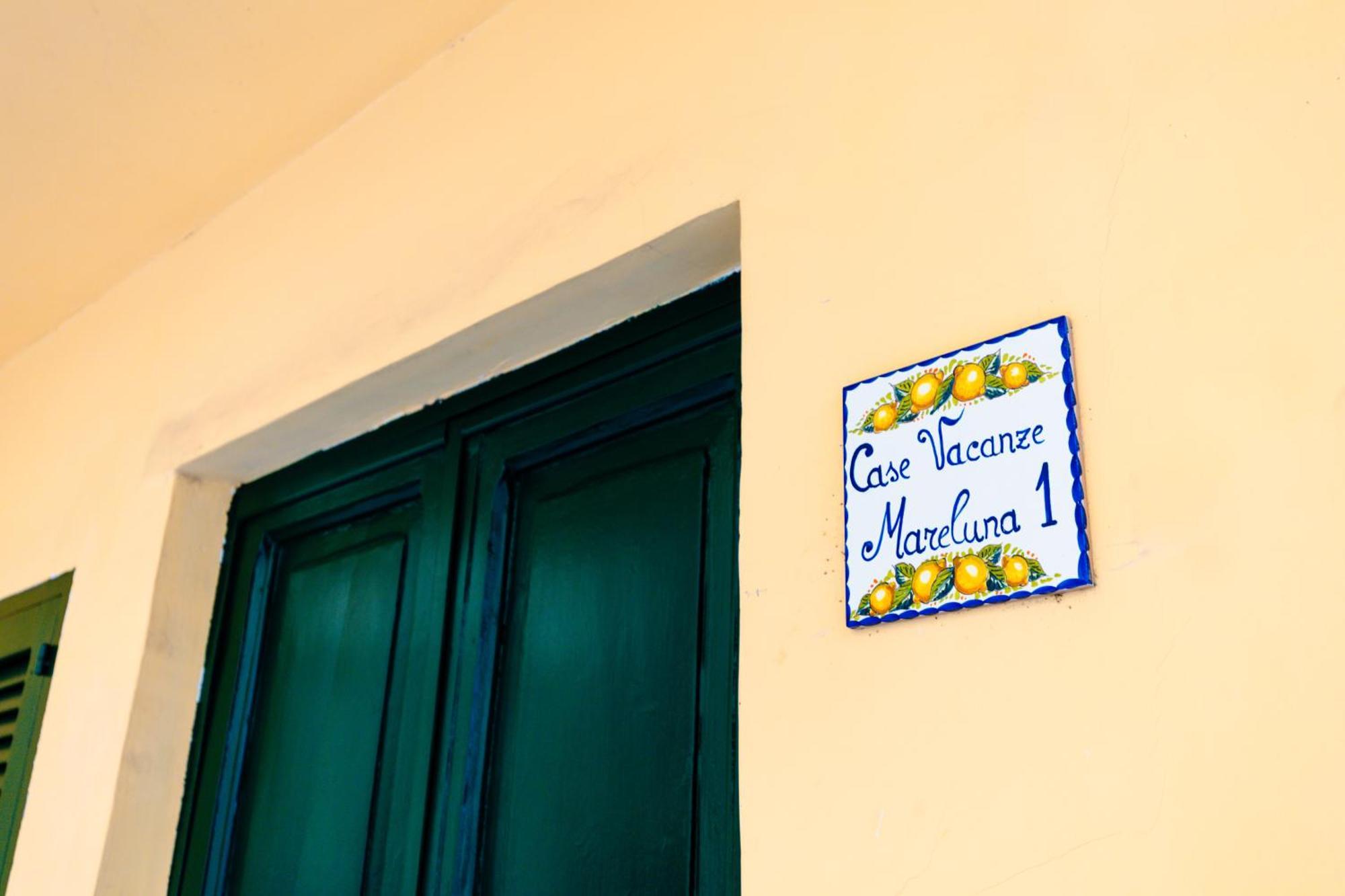 Mare Luna - Appartamento Nel Centro Storico Di Salerno Exterior foto
