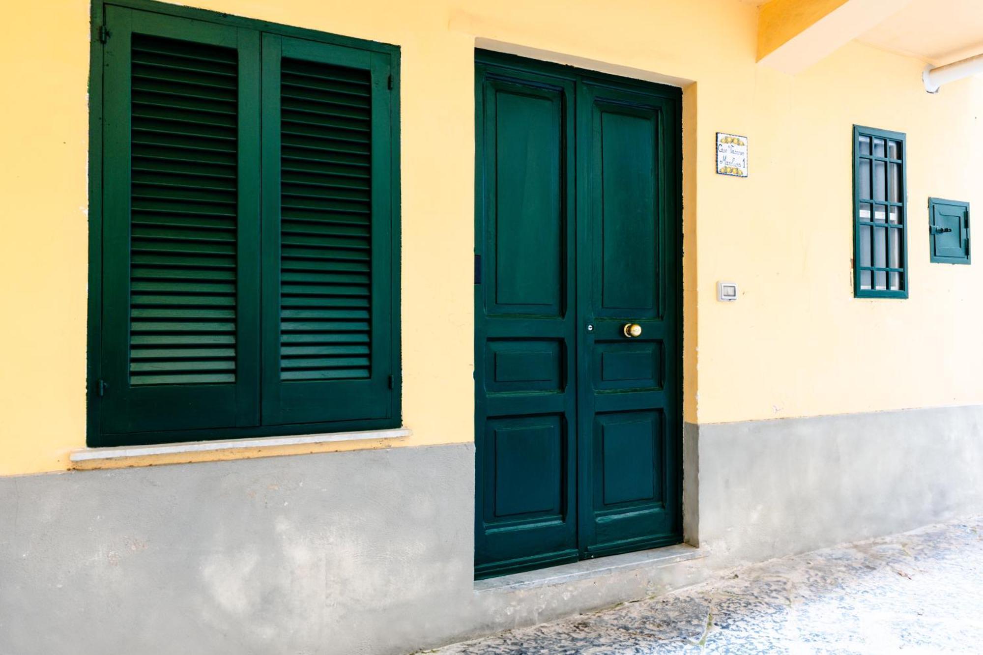 Mare Luna - Appartamento Nel Centro Storico Di Salerno Exterior foto